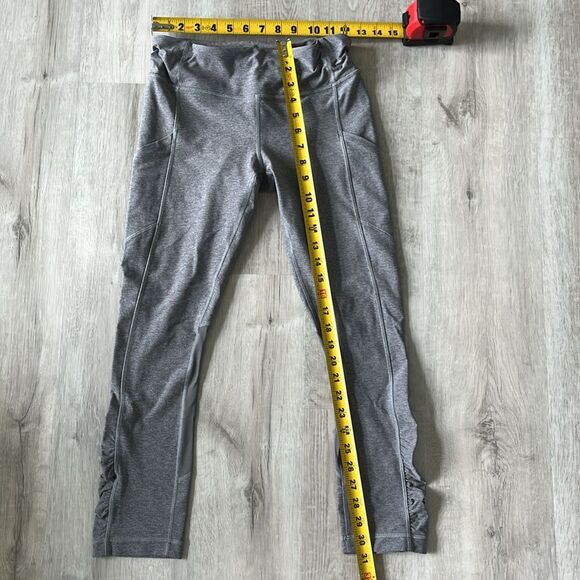 Lululemon Speed Crop Ruched Mesh Insert Leggings Gray‎ - Women’s Size 6 - Picture 7 of 9
